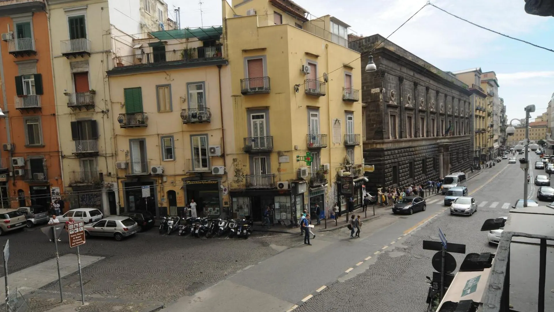 Bed and Breakfast A Casa Di Anna à Naples Couette-café